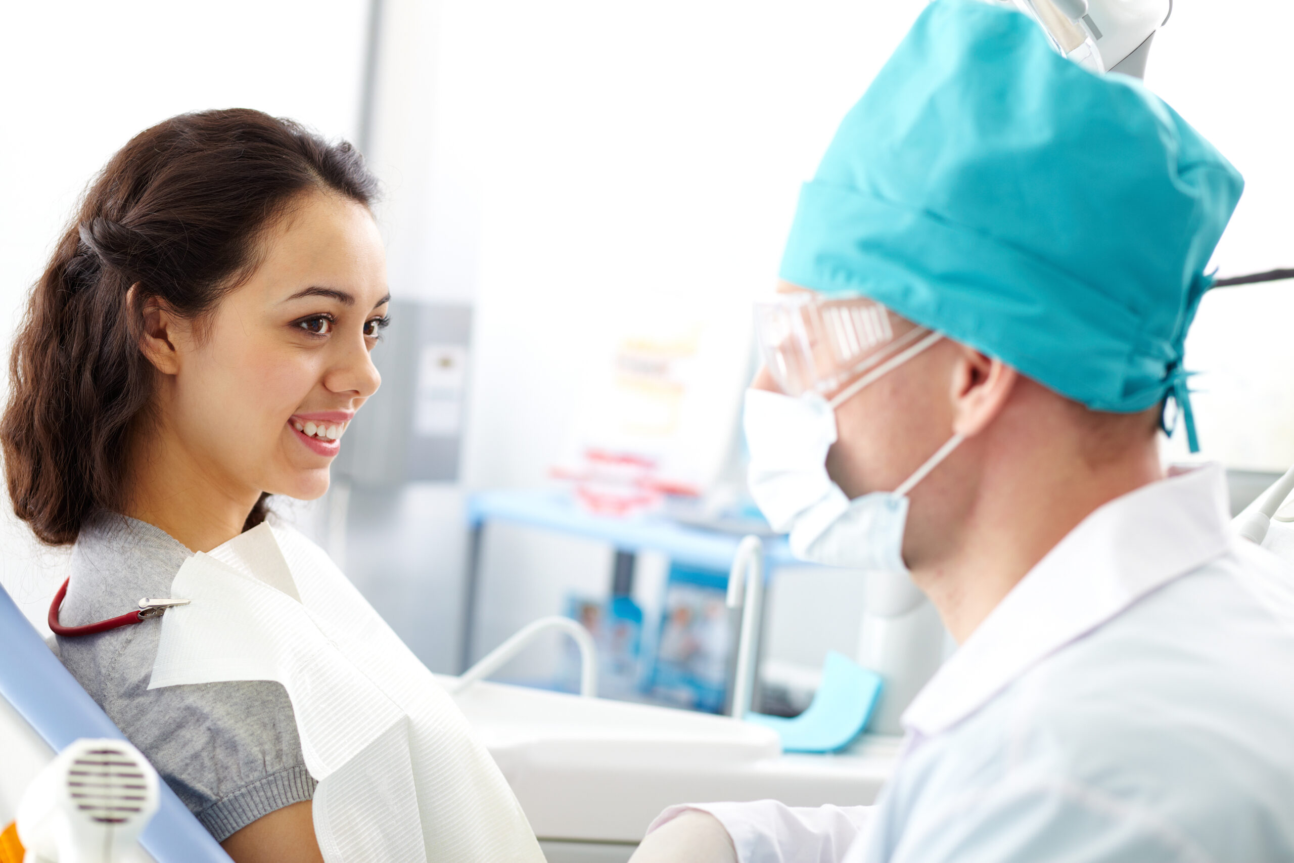 Prosthodontist Houston: When Complex Smile Restoration Is Required